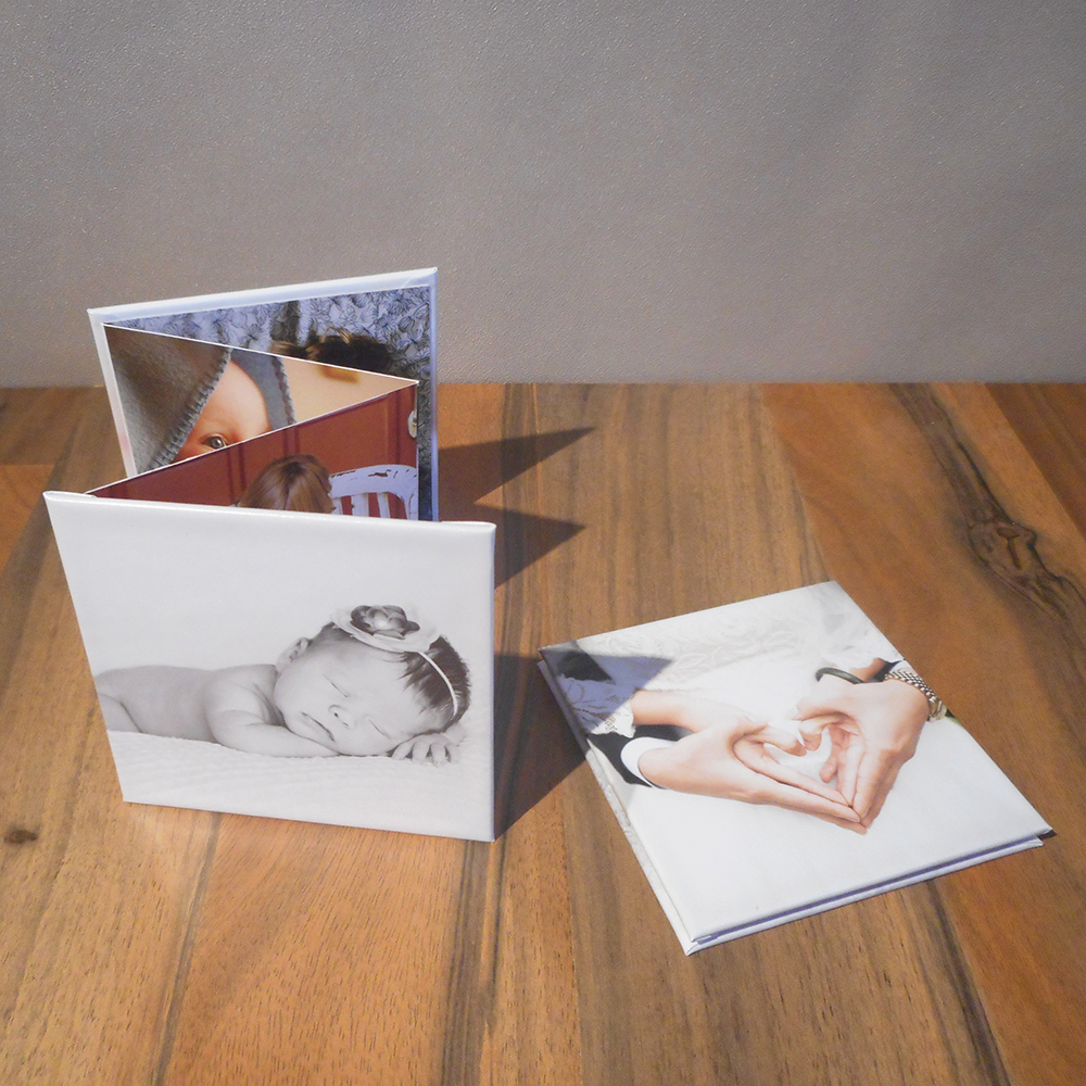 Harmonica fotoboekjes 6 luik foto's) - Mini fotoboekjes - 10 x 10 cm & 11 x 11 cm - Photo With Heart